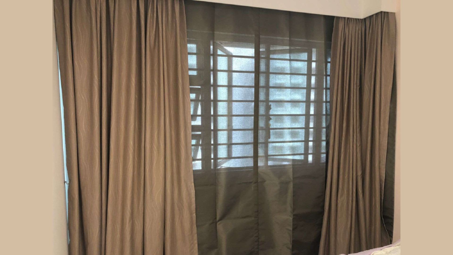 EMF shielding for your home Other than minimize or best eliminate the use of wireless and bluetooth connection, turning off the wi-fi, you can always protect your home by installing a. Shielding c